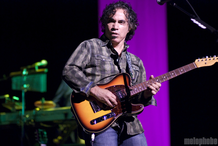 Hall & Oates at Arlene Schnitzer Concert Hall, September 3, 2011. Photo by Colin McLaughlin.