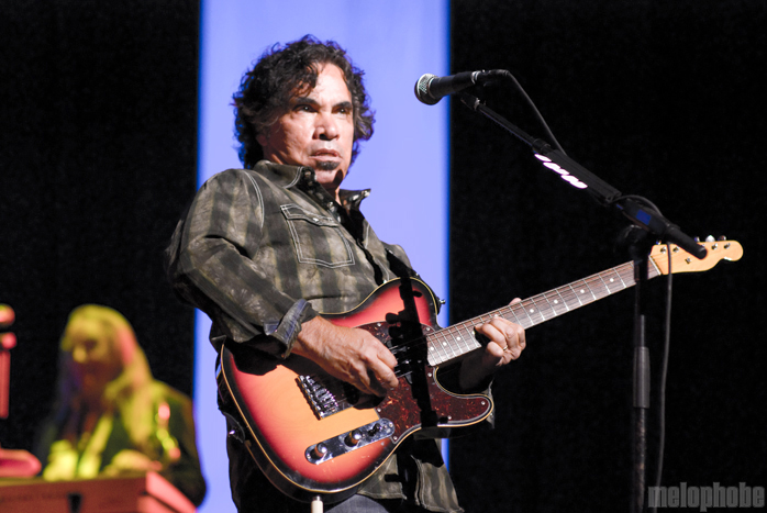 Hall & Oates at Arlene Schnitzer Concert Hall, September 3, 2011. Photo by Colin McLaughlin.