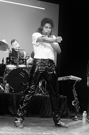 Who's Bad: The Ultimate Michael Jackson Tribute Band at Jefferson Theatre, November 17, 2011. Photo by Ari Sommer.