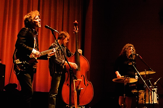 Low at Museum of Fine Arts, September 24, 2008. Photo by Beth Freeman Doreian.