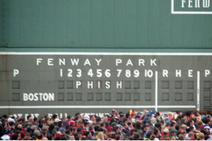 A Phenway Review for Phans at Fenway Park, May 31, 2009. Photo by Dave Pecoraro and Paul Ryan.
